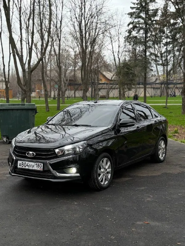 Цена 870,000 хороший торг продам, ваз vesta, 2020 год. 1.6, 16-клапанный мотор, работает отлично. коробка механика работает в штатном режиме. максимальная комплектация: климат-контроль, круиз-контроль, подогрев руля, 4 стеклоподъемника, полный мульти руль, подогрев лобового и заднего стекла, электрозеркала с подогревом, задний противотуманный фонарь, дневные ходовые огни, подушки безопасности, abs, esp, подогрев сидений, парковочный радар, центральный замок, сигнализация: starline, автозапуск, led-лампы, led-туманки. стоит штатная мультимедиа ( aux, usb, mp3, bluetooth). сервисная книга автомобиль вложений не требует. юридически чистая, любой вид переоформления. осмотр город донецк. цена 870,000 хороший торг остальные вопросы по телефону +7 (949) 912-51-40 📞 звоните: +7(949)9125140 - фотография - 3