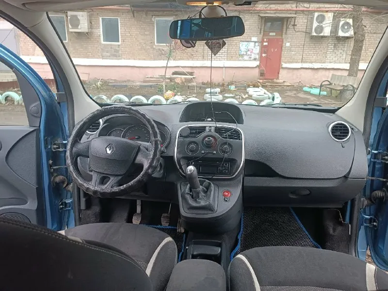 Продам renault кенго 2014 двигатель бенз 1.6 102 л. с коробка механика 5 кондиционер подогрев сидений эл. пакет противотуманки ходовая на отлично, замена масла 200 км назад пробег 185 т. км цена 1🍋100т. р торг присутствует осмотр горловка тел+79493423806 📞 звоните: +7(949)3423806 - фотография - 7