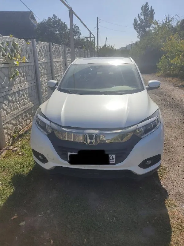Honda hr-v 2021 год бензин 1.8 климат контроль, круиз контроль, удержание в полосе, люк. камера заднего и бокового вида, мультимедийная система. удобный и очень вместительный салон. датчик света, датчик дождя. без ключевой доступ. подробности по телефону макеевка цена 2.200.000 торг полное переоформление в мрэо +79494126107 📞 звоните: +7(949)4126107 - фотография - 2