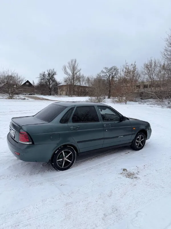 Приора 2008 год не троит, без посторонних звуков. подтекает сальник. коробка в порядке кузов целый, дно пороги на месте. титаны на лете. ходовая на четверку музыка, салон хороший документы в порядке 260 000₽ алчевск +7 959 115 0369 📞 звоните: +7(959)1150369 - фотография - 6