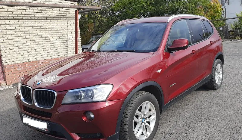 Bmw x3.2014г. пробег200т. км. 2л/184л/c. надежный и комфортный внедорожник. полный привод. автоматическая 8-ступенчатая коробка передач. прочный оцинкованный кузов, красивый темно-вишневый цвет. гаражное хранение. двигатель, коробка, ходовая в отличном состоянии. новый аккумулятор agm декабрь 2025г. масло не ест. все обслужено. достойный внешний вид, на полном и уверенном ходу. не стучит, не звенит, не гремит, хорошая живая машина. ухоженный салон,2-х зонный климат контроль, парктроник, качественная музыка, кожаный бежевый салон,2 ключа. установлена спутниковая охранная система "цезарь сателлит". авто вложений не требует, находится в отличном состоянии, полностью исправен и готов к использованию. масло и фильтры заменил 1тыс. км назад. юридически чист. птс оригинал, я второй собственник. цена 1 648 000р. торг при осмотре. звоните+79591928696, расскажу подробнее. приезжайте, проверяйте, покупайте. 📞 звоните: +7(959)1928696 - фотография - 5