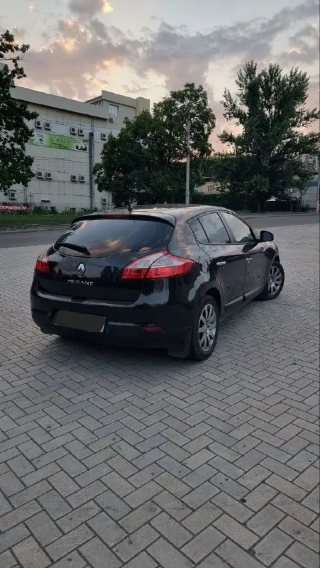Продам renault комфортный и надёжный. хетчбек год 2011. двигатель 1.5 тди. 115лс. на механике. очень... - фотография