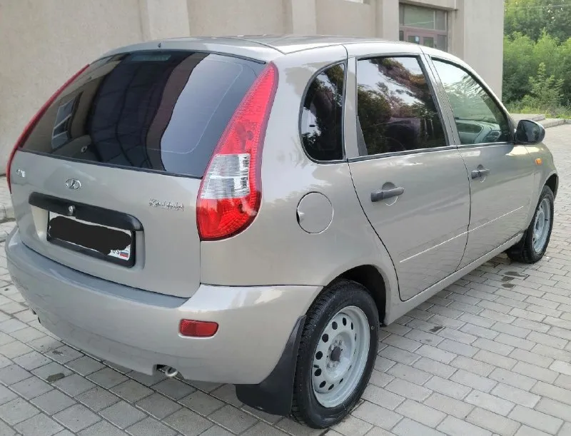 Продаю ваз kalina ( ваз калина) год - 2007г. двигатель - 1.6 коробка без посторонних шумов новые тормоза, все ремни новые, новое сцепление, новое масло. коробка переключает отлично, без хрустов ходовая часть в норме. новые тормозные колодки, ручник держит хорошо. электро усилитель руля передние стеклоподъёмники центральный замок рф учёт донецкий любое переоформление! цена 375000, торг +79495961943 телеграмм 📲 tg: @anna_300321 📞 звоните: +7(949)5961943 - фотография - 3