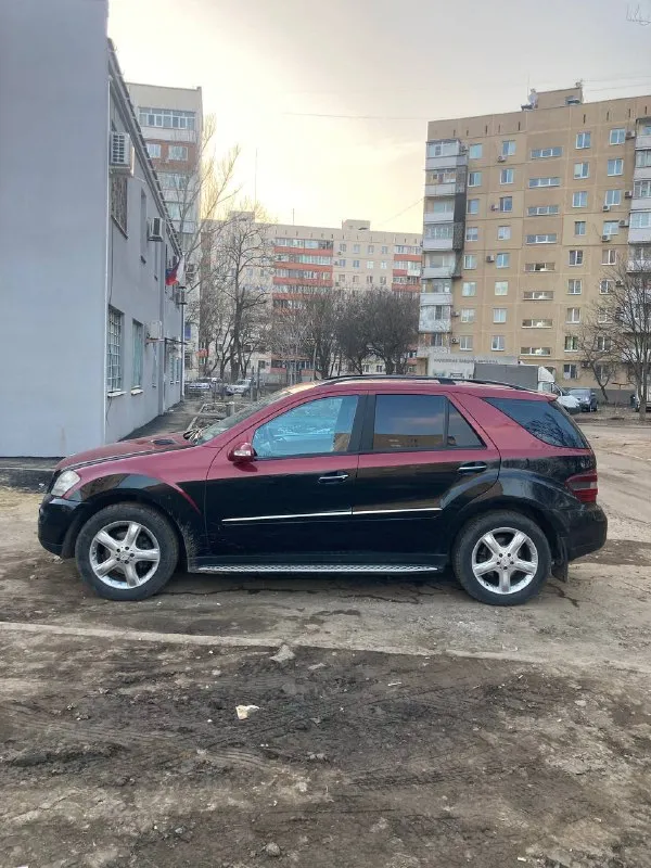 Mercedes ml350. 2006 год. 3.0 бензин. пробег 190 тыс. масло жора нет. подвеска пневмо. продажа от собственника. цена 800 тыс. 79497068041 мариуполь 📲 tg: макс 📞 звоните: +7(949)7068041 - фотография - 3