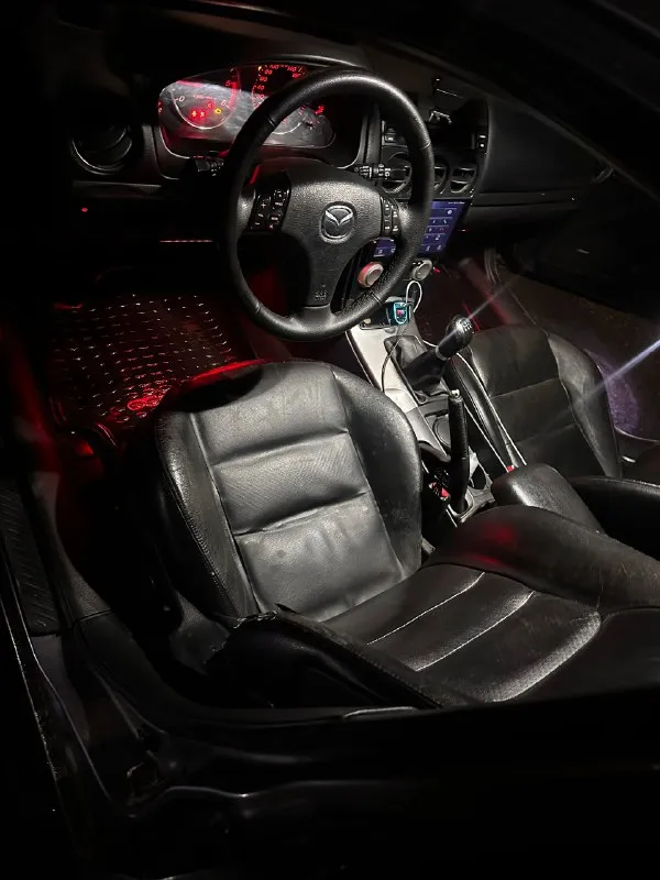 Продам авто, mazda 6 gg, универсал. 2004 года. 2.0 механика комплектация :обогрев сидений, электро зеркала, 4 эсп, гур, abs, климат( кондиционер), регулировка руля по вылету и по высоте, мульти руль, бортовой компьютер, центральный замок, дисковые тормоза в круг, 6 подушек безопасности, докатка. стоит не плохая музыка, перед прайды, зад сильвестры, сабвуфер мачета 15. усилитель на фронт момо 4.100 и моноблок момо на 2300.1 цена 415000₽, торг. дополнительное фото и видео могу скинуть по просьбе. осмотр макеевка(жби) телефон +79528240010( он же и телеграмм) 📞 звоните: +7(952)8240010 - фотография - 5