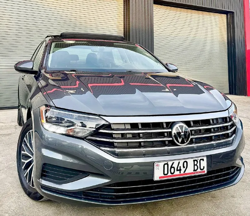 В продаже, прямо сейчас - шикарнейшая jetta 1.4 2021 vin- 3vwc57bu5mm102935 целая безопасность! заменили детали на оригинал в цвет ! без тайвани ! комплектация с люком, подогревом передних и задних сидений, подогрев руля. бесключевой доступ и все ассистенты. аналога нет на рынке. 32000 миль - родной пробег ! стоимость 2.2 млн рублей ✅ контакт: @prigondpr - фотография - 2