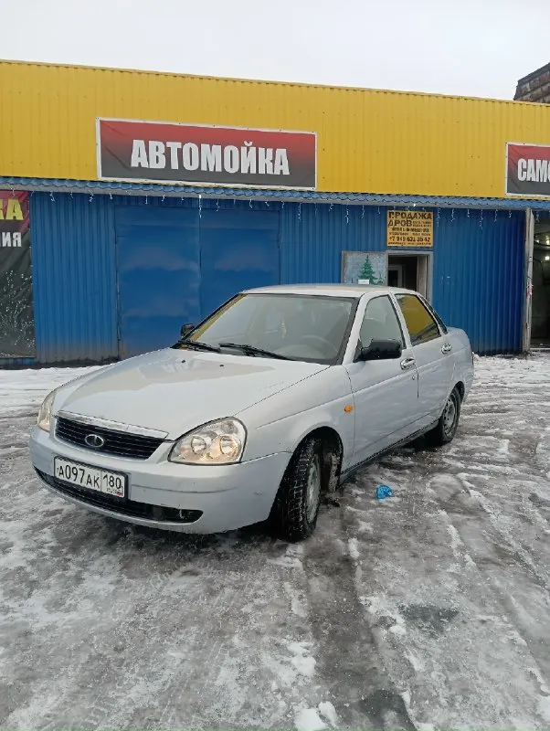 Ваз приора седан 2008 год ‼ пробег родной 200 т 🛑🚘🚗 1 хозяин машина куплена с автосалона документы чистые машинка в отличном техническом состоянии для ее лет, мотор работает ровно, не дымит, расход масла отсутствует. комплектация есть, стеклоподъемники, сигнализация, магнитола - все рабочее ! ! без посторонних звуков. пороги в отличном состоянии, по дну отличная ! цена 250 т рублей ₽ город торез. +79495021164 📞 звоните: +7(949)5021164 - фотография - 2