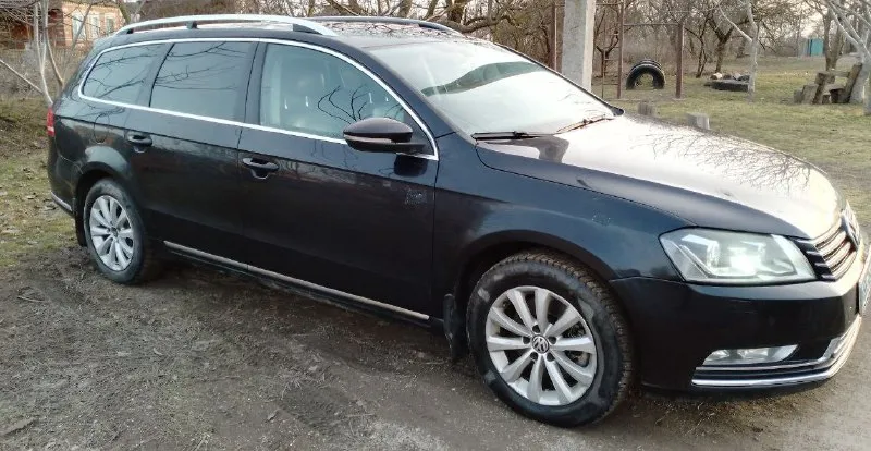 Volkswagen passat b7 2011 г. в. 1.4 cdga бензин/газ-метан (заводской) коробка : автомат пробег : 275 тыс. км. авто в хорошем техническом состоянии. своевременное обслуживание. заменены все расходники. акпп работает исправно (недавно заменен комплект сцепления, маховик). по технической части без нареканий. хороший, ухоженный автомобиль цена : 950 000 ₽ (торг) : +7 (949) 313 60 18 📞 звоните: +7(949)3136018 - фотография - 2