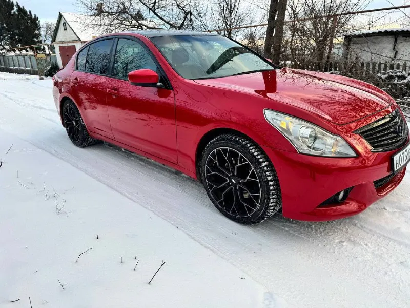 Infiniti j37xs awd год : 2011 мотор : 3.7 (333л. с) привод : полный коробка : автомат цвет : красный комплектация :максимальная я собственник, птс оригинал мотор работает отлично, без лишних звуков, масло не жрет, стоит катализатор едет как и должна ехать коробка на отлично, замена масла в коробке каждые 40 тысяч подвеска работает отлично ничего не стучит, не бьет, не скрипит кузов в отличном состояние, ржавчины, жучков, корозии никакой нет салон в отличном состояние, бесключевой доступ, подогрев сидений, камера заднего вида адаптивный круиз контроль, климат контроль, люк, память сидений и т. д работает абсолютно всё я собственник, любые проверки за ваш счёт. 1.350🍋 торг у авто г. донецк +79896272377 - фотография - 2