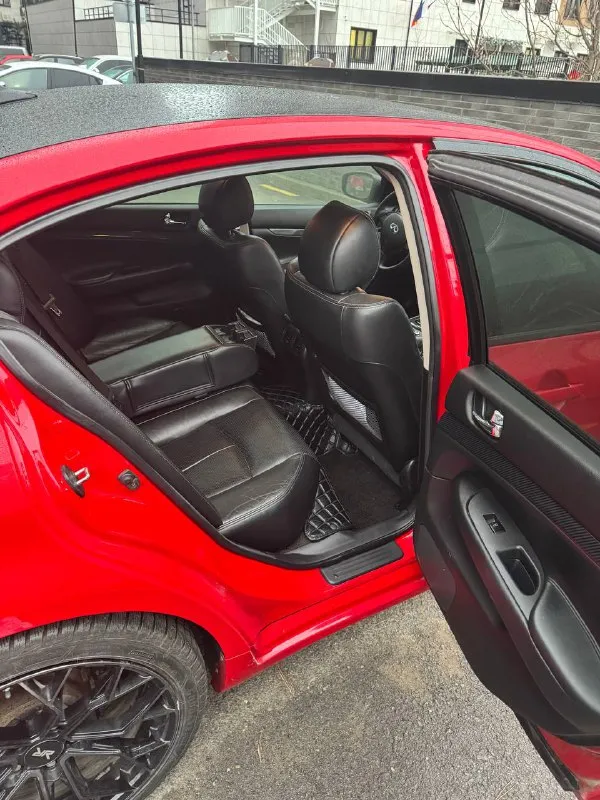 Infiniti j37xs awd год : 2011 мотор : 3.7 (333л. с) привод : полный коробка : автомат цвет : красный комплектация :максимальная я собственник, птс оригинал мотор работает отлично, без лишних звуков, масло не жрет, стоит катализатор едет как и должна ехать коробка на отлично, замена масла в коробке каждые 40 тысяч подвеска работает отлично ничего не стучит, не бьет, не скрипит кузов в отличном состояние, ржавчины, жучков, корозии никакой нет салон в отличном состояние, бесключевой доступ, подогрев сидений, камера заднего вида адаптивный круиз контроль, климат контроль, люк, память сидений и т. д работает абсолютно всё я собственник, любые проверки за ваш счёт. 1.350🍋 торг у авто г. донецк +79896272377 - фотография - 6