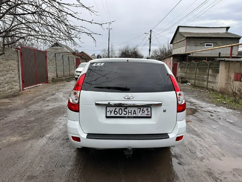 Продам ✅ ваз priora(универсал) год выпуска 2013 двигатель 1.6 16v реальный пробег 177к✅ птс оригинал автотека зеленая ✅ автомобиль в очень хорошем состоянии! ✅ мотор после кап ремонта✅ двигатель работает идеально, гидрики не стучат, масло не расходует✅ коробка работает идеально✅ ходовая вся новая✅ тормоза не бьют, новые колодки ✅ новый акб✅ новая зимняя резина✅ комплектация✅ -abs -передние стеклоподъемники -камера заднего вида -сигнализация -центральный замок -обогрев и электро-привод зеркал -музыка(usb, aux, bluetooth) переоформление в мрэо цена 480.000к рублей (торг) осмотр г. донецк 📲 +7 (949) 381-18-29 📞 звоните: +7(949)3811829 - фотография - 4