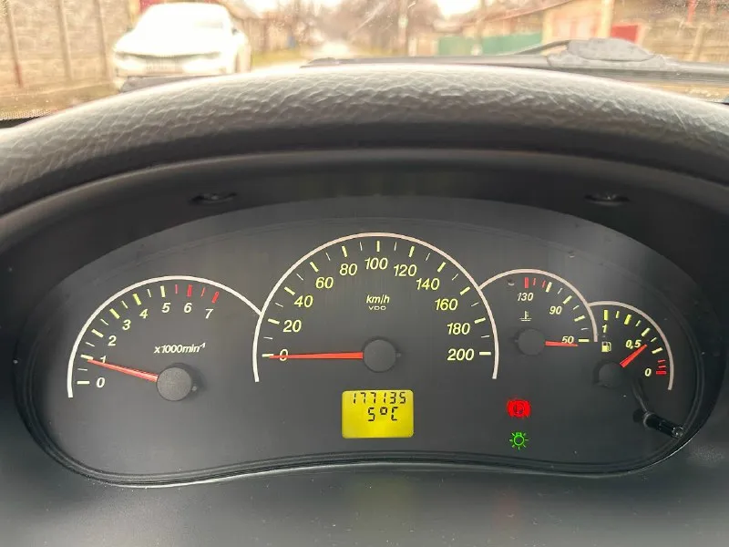 Продам ✅ ваз priora(универсал) год выпуска 2013 двигатель 1.6 16v реальный пробег 177к✅ птс оригинал автотека зеленая ✅ автомобиль в очень хорошем состоянии! ✅ мотор после кап ремонта✅ двигатель работает идеально, гидрики не стучат, масло не расходует✅ коробка работает идеально✅ ходовая вся новая✅ тормоза не бьют, новые колодки ✅ новый акб✅ новая зимняя резина✅ комплектация✅ -abs -передние стеклоподъемники -камера заднего вида -сигнализация -центральный замок -обогрев и электро-привод зеркал -музыка(usb, aux, bluetooth) переоформление в мрэо цена 480.000к рублей (торг) осмотр г. донецк 📲 +7 (949) 381-18-29 📞 звоните: +7(949)3811829 - фотография - 7