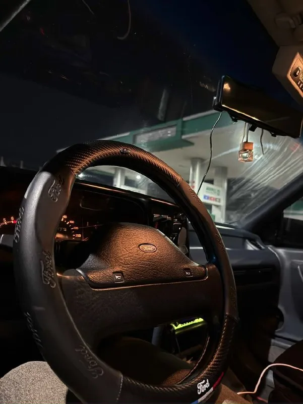 Продаю ford scorpio 2.0 1986 г. в хорошем техническом состоянии. автомобиль просторный, мягкий и комфортный — отлично подойдёт как для повседневной езды, так и для дальних поездок. преимущества: надёжный двигатель, работает ровно коробка передач без рывков подвеска комфортная, дорогу держит уверенно просторный салон, удобно для водителя и пассажиров большой багажник кузов без серьёзных повреждений есть моменты от возраста машины состояние: машина обслуживалась своевременно документы в порядке сел и поехал отличный вариант для тех, кто ищет недорогой, комфортный и проверенный временем автомобиль. цена: 210к + торг осмотр: по договорённости в салоне хорошая музыка за всеми подробностями в лс. или по номеру +79497408125 +79490367454 📞 звоните: +7(949)7408125 - фотография - 3