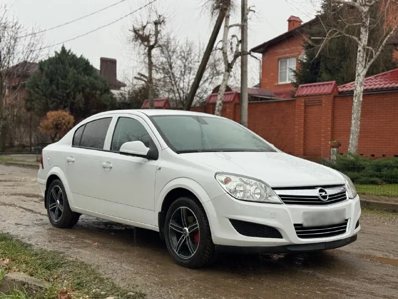 Продам opel astra год выпуска: 2013 объем: 1,6 ✅ я владелец. 2 хозяина. ✅ кузов и днище в отличном с... - фотография