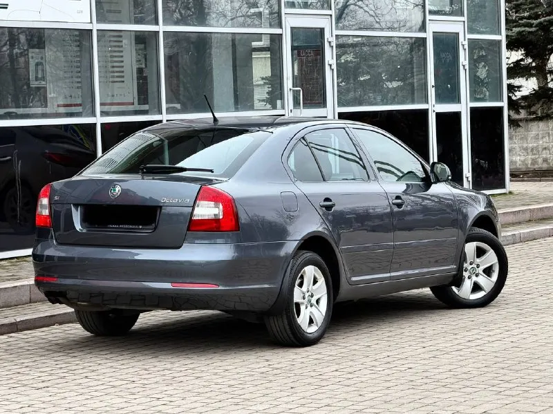 Skoda octavia год выпуска - 2012 двигатель - 1.8t автоматическая кпп ( asin ) пробег - 201.000км цен... - фотография