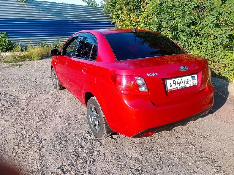 Продам машину kio rio 2010 года, объем двигателя 1.4, мкпп, 155302 км пробег,1 владелец, комплект зимних шин в подарок. цена 600000 рр. обращаться по телефону +79493852076 николай. 📲 tg: игорь колчев 📞 звоните: +7(949)3852076 - фотография - 5
