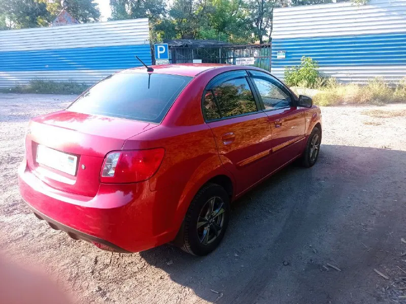 Продам машину kio rio 2010 года, объем двигателя 1.4, мкпп, 155302 км пробег,1 владелец, комплект зимних шин в подарок. цена 600000 рр. обращаться по телефону +79493852076 николай. 📲 tg: игорь колчев 📞 звоните: +7(949)3852076 - фотография - 6