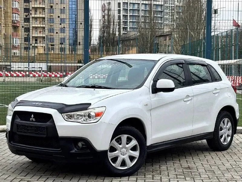Продам mitsubishi asx год выпуска:2012 объём двигателя:1.6.л. с-117 кпп механическая родной пробег:1... - фотография