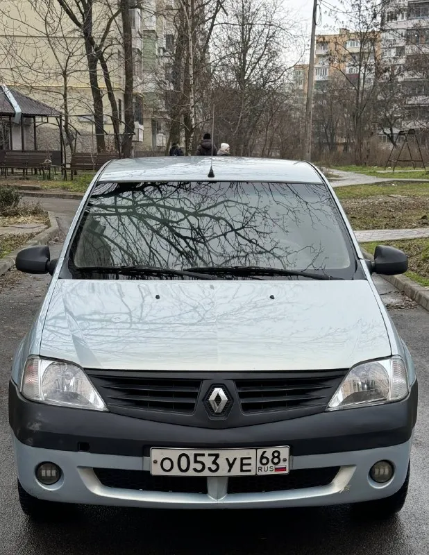 Renault logan цена - 298.000₽ город - мариуполь год выпуска - 2007 пробег - 150.000 топливо - бензин модификация- 1.6 кпп - механика собственник - да +79497368266 двигатель и коробка на отлично! очень экономичное авто, полностью обслужен вложений не требует. комплектация: гур abs air bag - фотография - 3