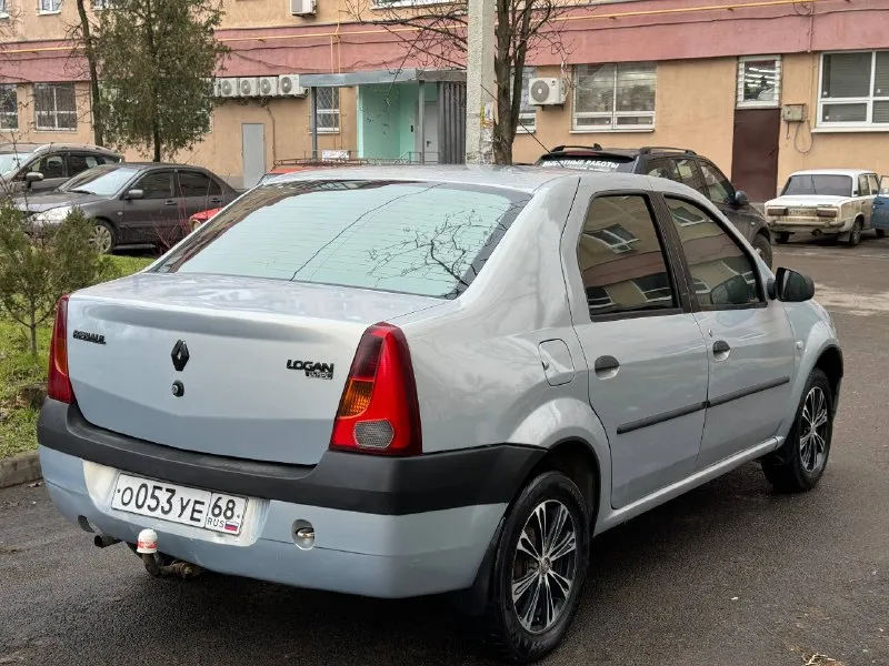 Renault logan цена - 298.000₽ город - мариуполь год выпуска - 2007 пробег - 150.000 топливо - бензин модификация- 1.6 кпп - механика собственник - да +79497368266 двигатель и коробка на отлично! очень экономичное авто, полностью обслужен вложений не требует. комплектация: гур abs air bag - фотография - 4