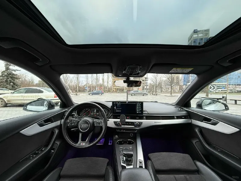 Audi a4 b9 2017г s-line sport цена 2.420.000р ❗️❗️❗️ -пробег 147.000км, родной, не кручен. -автомобиль в максимальной комплектации, дилерская❗️ -мотор 2.0 turbo 249 сил + stage 1 320 сил на выходе, не дымит не троит, цепи, звезды заменены, мотор обслужен ! -коробка робот dq 381, самая надежная, не тупит, не пинает, работает отлично, замена масла была произведена на 125.000км. -салон комбинированная кожа, в отличном состоянии, все кнопки работают, сидения полу ковши, 3-х зонный климат контроль, бесключевой доступ, обогрев руля, обогрев сидений, обогрев зеркал, регулировка сидений, люк, работает во всех положениях, сенсорный монитор, два комплекта ковриков, и многое другое ! ⛽️едет очень бодро, расход 8-9 литров по трассе, 10-11 по городу. 🛞диски заводские r18, на новой резине, облегченные! автомобиль вложений требует, дарит незабываемые эмоции, полностью обслужен, вложений не требует ✨кузов после полировки, с нанесением керамического состава, выглядит отлично, по авто 3 📞 звоните: +7(949)0773244 - фотография - 6