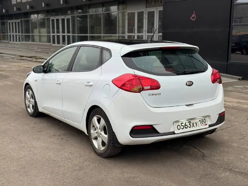 Kia сид 2012 год двигатель 1.4 бензин коробка механика 6 ступка, пробег 250000,мульти руль, кондиционер, передние стеклоподъемники осмотр город донецк я владелец, цена 650000 руб тел+79493626346 📞 звоните: +7(949)3626346 - фотография - 5