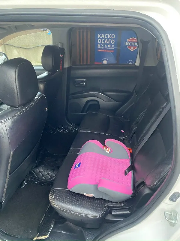 Продам mitsubishi аутлендер 2008,2.4,стоит новая резина, аккумулятор, масла с фильтрами менял недавно, оптика переделана, свет отличный, ксенон, сигнализация с автозапуском, ходовую полностью выкатывали и меняли, перед и зад, масло не ест совсем, климат, люк, все работает, в собственности у меня 3 года, есть моменты по аркам. цена 1100000р, ,,+79494768071 📞 звоните: +7(949)4768071 - фотография - 5