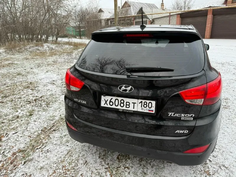 Hyundai ix35 2010 100000 миль 2,4 обьем 1500000т руб торг +7 (949) 345-57-58 📞 звоните: +7(949)3455758 - фотография - 8