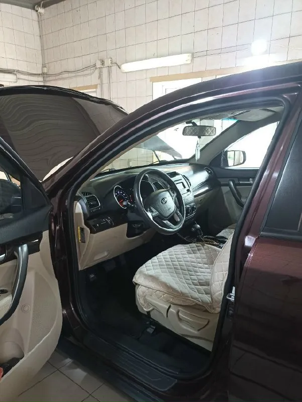 Продам своё семейное авто kia sorento конец 2013г. В в достойном состоянии! Пробег 155 км. Машина была пригнана в 2018г с америки! Не одна деталь не крашена!!! На хорошей комплектации! Мотор 2.4(gdi полный привод)-масло не кушает!!! Всегда вовремя обслуживалась до каждой мелочи! Также и продаётся с заменой всех расходников!!! Документы в полном порядке! В птс один собственник за авто не стыдно! Цена 1🍋750 тыс. Р (торг небольшой) осмотр макеевка готов на любые ваши проверки! Вопросы по +79494485267📞
📞 Звоните: +7(949)4485267 - фотография - 2