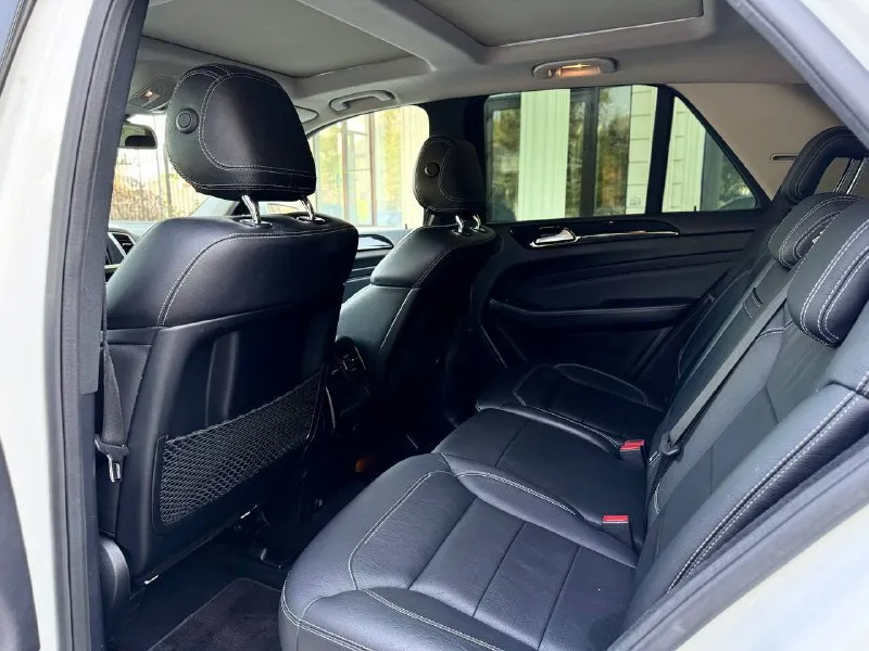 Mersedes ml 350 4 matic год 2014 двигатель v6 3.0 дизель кпп акпп пробег 81т км город мариуполь машина в отличном состоянии!!! родной пробег 81ткм авто покупалось в краснодаре в 2014 а жило в крыму! я 3 хозяин двигатель абсолютно сухой без потеков!турбина в идеале ! акпп переключает четко! ходовая не стучит полностью обслужена! богатая комплектация: полный привод пакет of road -выбор режима блокировки климат контроль панорамная крыша подогревы сидений навигация мультимедиа с bluetooth подогрев лобового эл привод багажника линзованая оптика эл рег сидений на 80т поменяны масла в акпп и двс а также все жидкости! цена 2.950.000 тел +79497309912 по документам я хозяин!!! цена без номеров!!! - фотография - 9