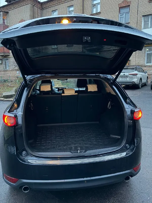 Продам mazda cx5 2018г. пробег:110.000км мотор 2.5(передний привод) электро привод багажника старт-стоп проекция на лобовое стекло мультимедиа сигнализация pandora цена:2.350.000₽+ торг звонить +79493128087,телеграмм(@a_xanov) - фотография - 7