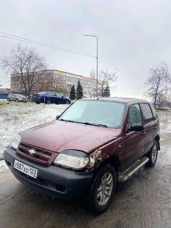Продам chevrolet ниву 2004 года на полном боевом ходу! двигатель едет бодра, без масложора! по техни... - фотография
