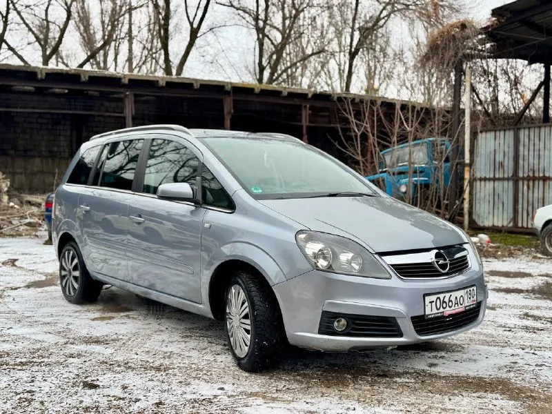 Opel zafira cng автомобиль пригонял для себя из литвы 7 мест мотор 1.6 коробка механика год выпуска 2006 состояние идеальное заводской газ (метан) мультируль круиз контроль микролифт водителя зеркало андроид все что должно работать работает цена 645.000 тысяч рублей торг присутствует у капота номер телефона +7903-007-5450 осмотр донецк - фотография - 2