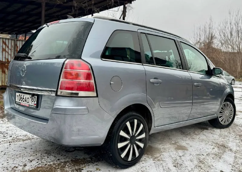 Opel zafira cng автомобиль пригонял для себя из литвы 7 мест мотор 1.6 коробка механика год выпуска 2006 состояние идеальное заводской газ (метан) мультируль круиз контроль микролифт водителя зеркало андроид все что должно работать работает цена 645.000 тысяч рублей торг присутствует у капота номер телефона +7903-007-5450 осмотр донецк - фотография - 5