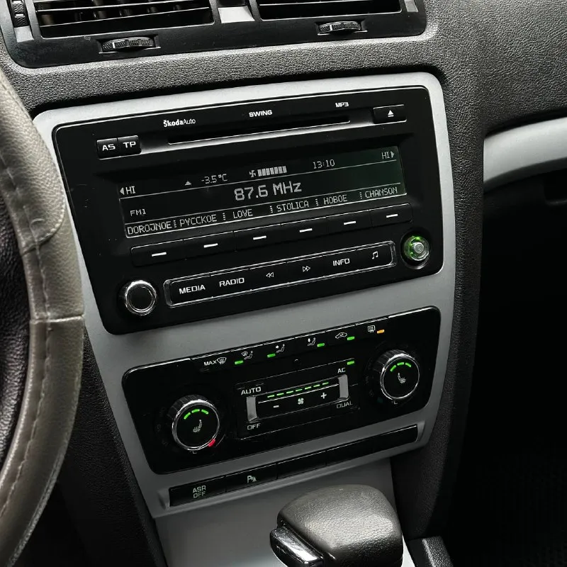 Skoda octavia a5 рестайлинг 🇩🇪 2009г. в 1.6 бензин акпп aisin автомобиль от хозяина, в целом сел поехал, критичных нюансов нет. хорошая комплектация по кузову на фото два комплекта ключей, зимняя резина гарантия юридической чистоты, переоформление без проблем ✅ 570.000₽ 🎁 чуток поторгуемся у капота +79494723633 захар евгеньевич 📞 звоните: +7(949)4723633 - фотография - 6