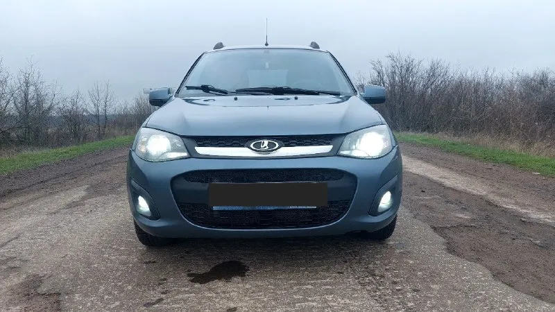 В продаже ваз калина 2 в кузове универсал 2015г. 2 владельца по птс 1.6, 8кл с пробегом 240тыс. км. в авариях не была стекла все родные. техническое состояние на отлично. машина обслужена грм заменён, масло свежее, резина зимняя, летняя имеется. авто с кондиционером, электроусилителем, штатной сигнализацией. цена 550 +79497151738 звоните 📲 tg: kosta 📞 звоните: +7(949)7151738 - фотография - 6