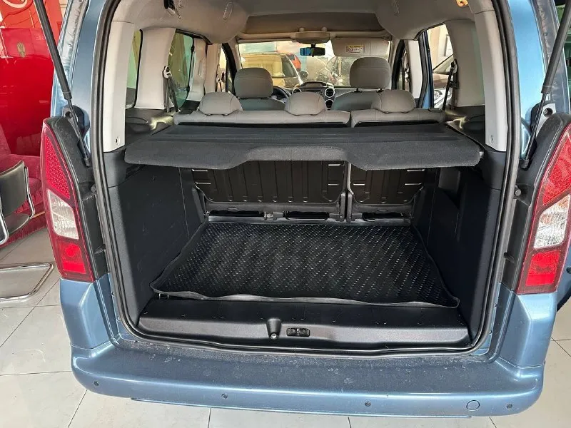 Citroën berlingo год выпуска: 2016 тип кпп: механическая объем двигателя: 1.6 литра тип топлива: бензин пробег: 232 000 км цена: 💥 1 200 000 ₽💥 дополнительная информация: хорошее техническое состояние электрические стеклоподъемники подогревы передних сидений автомобиль полностью обслужен +7 949 009 36 40 📞 звоните: +7(949)0093640 - фотография - 10