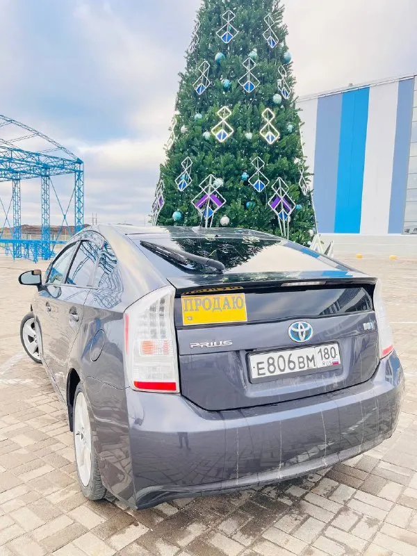 Продается «божественная тойота» prius 1.8. авто в хорошем состоянии, всего два подкраса в остольном все в родне. машина ездит каждый день, все работает, обслуживается только качественными запчастями и маслами, машинка местная переоформление на нового владельца приветствуется 1 🍋100торг 79490407077 - фотография - 3