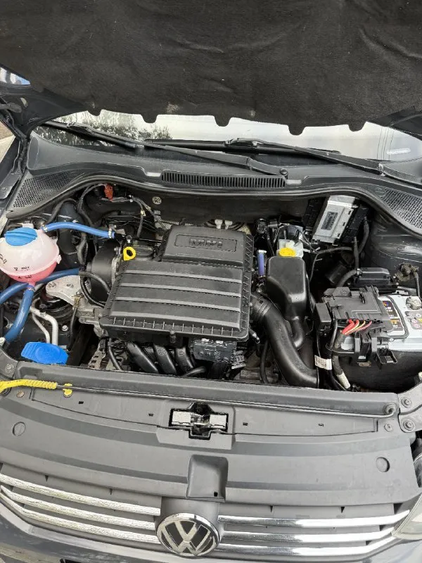 Продам volkswagen polo 2016 года, 1,6 автомат, пробег 179 тысяч (подтверждённый), ходовая как мячик, кондиционер работает как надо, два комплекта резины и очень ухоженный автомобиль. цена 950т, торг при осмотре. осмотр макеевка. +79495080878 - фотография - 6