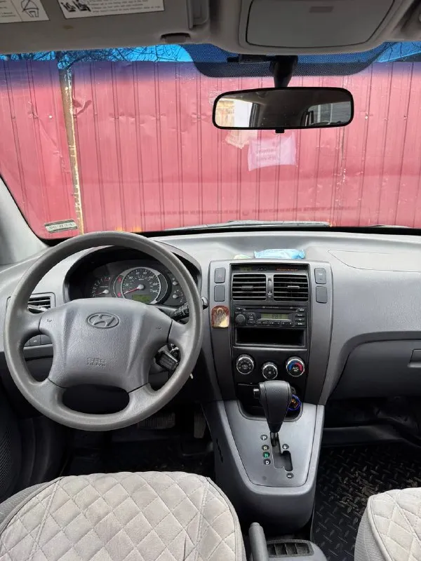 🚗 💰продам автомобиль💰🚀 hyundai tucson ▶️ ❗️пробег 96 тыс❗️ 😱 ▶️ год выпуска: 2004 г. ▶️обьем 2.0 ❗️❗️ акпп ❗️✅ бережное использование, есть автотека по запросу. 🔥 автомобиль в отличной комплектации: • кондиционер работает ❗️ • полный стеклопакет • легкосплавные диски + новая зимняя резина. ❗предоставлю видео обзор по требованию! 🏛 юридически автомобиль чист, без штрафов и запретов! уже на 180 регионе 🏢 осмотр в г. амвросиевка или по договорённости в любом городе. доставка в любой город л-днр ☎ телефон для связи: +79493391770 +79490789890 телеграмм, мах. вацап на номере. телефон включен всегда! 💰 цена 870.000 тысяч рублей. торг возможен но не желателен 😜 - фотография - 9