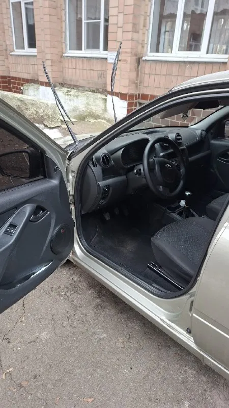 Продам ✅ ваз гранта/ ваз granta✅ год: 2012г : 1.6 пробег: 150.000 км описание: автомобиль без дтп, без рыжиков, коробка работает идеально, вся техническая часть работает идеально, не дымит, не троит, не пинается, машина вся обслужена, ухожена. цена: 500.000 +79493338384 осмотр макеевка 📞 звоните: +7(949)3338384 - фотография - 10