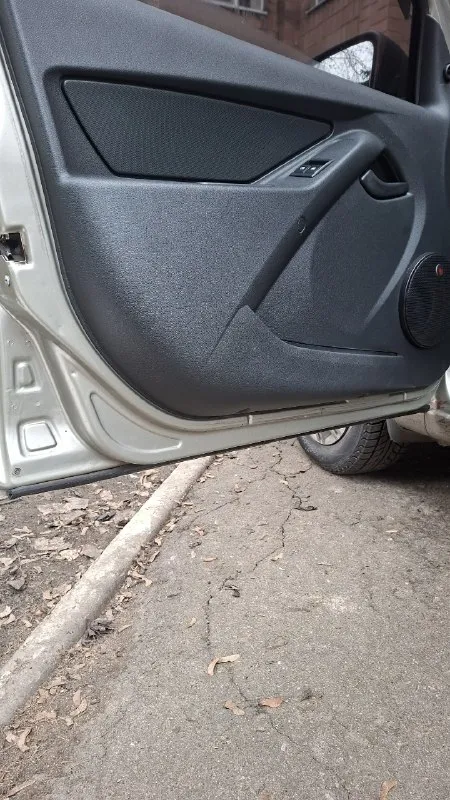 Продам ✅ ваз гранта/ ваз granta✅ год: 2012г : 1.6 пробег: 150.000 км описание: автомобиль без дтп, без рыжиков, коробка работает идеально, вся техническая часть работает идеально, не дымит, не троит, не пинается, машина вся обслужена, ухожена. цена: 500.000 +79493338384 осмотр макеевка 📞 звоните: +7(949)3338384 - фотография - 9