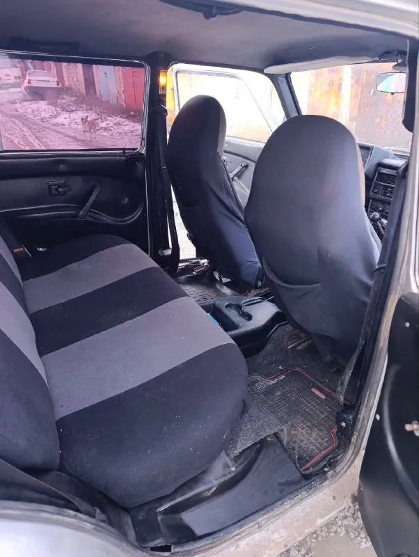 Ваз (lada) 4x4 (нива) 1.8 mt, 2004, 108 000 км год выпуска: 2004; объём двигателя: 1.8 л; коробка передач: механическая (mt); привод: полный (4wd) — уверенно держит дорогу в любых условиях; топливо: бензин, газ (не зарегистрированный кузов: 4 двери. состояние: автомобиль в рабочем состоянии, двигатель работает ровно, без нареканий. ходовая часть проверена ходовая часть пересобранная, стоит новый генератор, новые шрусовые кардоны, кузов имеет следы эксплуатации но без серьёзных повреждений. возможна переделка под инжектор, вся проводка имеется место нахождение: г. горловка, донецкая область телефон:+79493237108 цена:450 тыс. руб, без торга 📞 звоните: +7(949)3237108 - фотография - 5