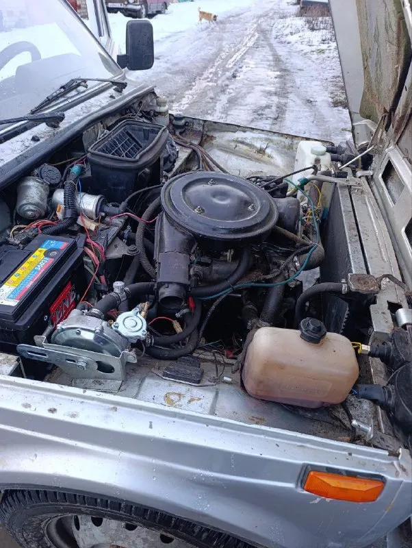 Ваз (lada) 4x4 (нива) 1.8 mt, 2004, 108 000 км год выпуска: 2004; объём двигателя: 1.8 л; коробка передач: механическая (mt); привод: полный (4wd) — уверенно держит дорогу в любых условиях; топливо: бензин, газ (не зарегистрированный кузов: 4 двери. состояние: автомобиль в рабочем состоянии, двигатель работает ровно, без нареканий. ходовая часть проверена ходовая часть пересобранная, стоит новый генератор, новые шрусовые кардоны, кузов имеет следы эксплуатации но без серьёзных повреждений. возможна переделка под инжектор, вся проводка имеется место нахождение: г. горловка, донецкая область телефон:+79493237108 цена:450 тыс. руб, без торга 📞 звоните: +7(949)3237108 - фотография - 9