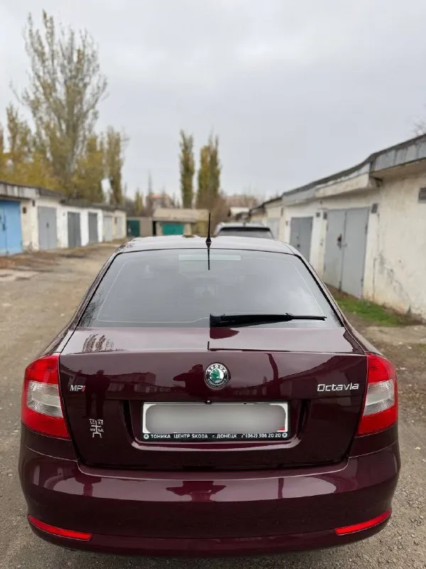 В продаже skoda octavia a5 (2012 г) 1.6 механика. 141.000 оригинального пробега✅ 1 хозяин. ( машина местная, не пригон ) стоит газ. оборудование ✅ автомобиль в идеальном состоянии как внешне, так и внутри. машина отполированна, нанесена керамика ✅ недавно была сделана полностью ходовая часть. за машиной ухаживали, денег не жалели. кожаный салон в идеальном состоянии. работает абсолютно все. двигатель на 5+, коробка без замечаний, ходовая 5+ ✅ в машине стоит планшет teyes, 2 комплекта ковриков в подарок. 2 комплекта колес. резина зима новая, лето на литье. авто прошло полное т/о по машине делать абсолютно ничего не нужно, сел - поехал. цена: 1.135.000 рублей. продаю в связи с покупкой нового авто. звонить по номеру +79496072294 ( если недоступен telegram, whatsapp по этому номеру 📱) 🤝 📲 tg: @valut777 📞 звоните: +7(949)6072294 - фотография - 6