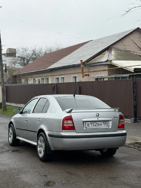 Продам skoda octavia tour wts год выпуск 2007 1.8 работает отлично, не дымит, не троит мкпп работает отлично, не хрустит не выбивает климат контроль, андроид мультимедия, хорошая музыка ходовая часть вся обслужена цена 430.000 ₽ возможен торг реальному покупателю осмотр: город шахтёрск за более подробной информацией по телефону +7 949 426 31 12 если недоступен пишите в телеграмм 📞 звоните: +7(949)4263112 - фотография - 4