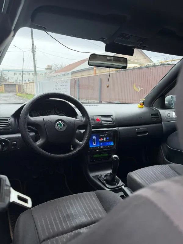 Продам skoda octavia tour wts год выпуск 2007 1.8 работает отлично, не дымит, не троит мкпп работает отлично, не хрустит не выбивает климат контроль, андроид мультимедия, хорошая музыка ходовая часть вся обслужена цена 430.000 ₽ возможен торг реальному покупателю осмотр: город шахтёрск за более подробной информацией по телефону +7 949 426 31 12 если недоступен пишите в телеграмм 📞 звоните: +7(949)4263112 - фотография - 7