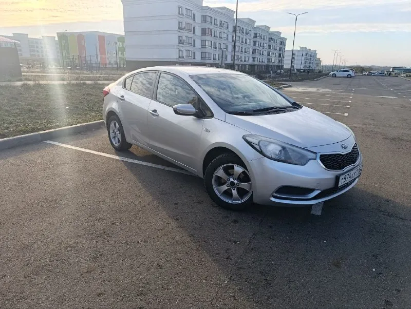 Продам kia церато, 2013 г. В. , пробег 218000. Мотор 1,6 механика(6 ступка), очень экономичный и надёжный автомобиль. Два владельца, кузов в заводском окрасе. Одно незначительное дтп по переднему бамперу. Сухой, работает ровно, коробка переключается мягко. Два комплекта резины (зима, лето, r16). Цена 870.000₽ торг.
+79497224839
📲 Tg: виталий сергеевич
📞 Звоните: +7(949)7224839 - фотография - 7