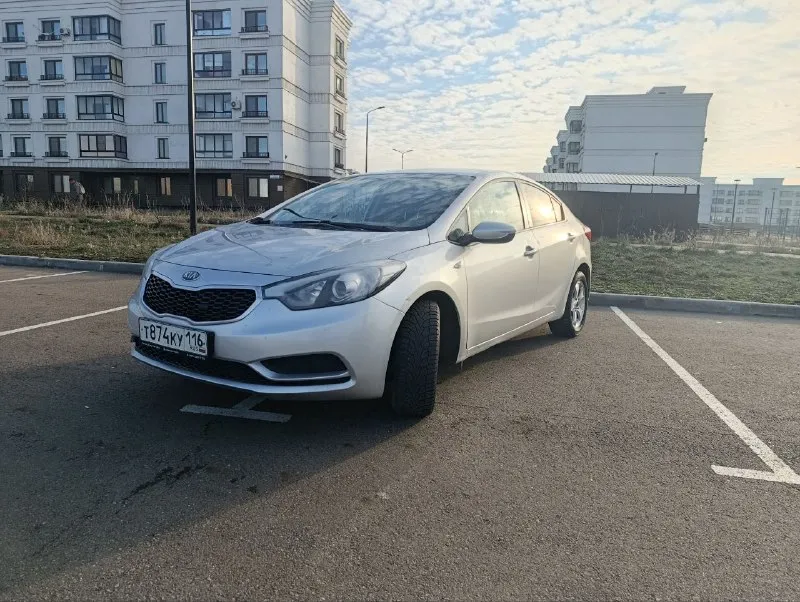 Продам kia церато, 2013 г. В. , пробег 218000. Мотор 1,6 механика(6 ступка), очень экономичный и надёжный автомобиль. Два владельца, кузов в заводском окрасе. Одно незначительное дтп по переднему бамперу. Сухой, работает ровно, коробка переключается мягко. Два комплекта резины (зима, лето, r16). Цена 870.000₽ торг.
+79497224839
📲 Tg: виталий сергеевич
📞 Звоните: +7(949)7224839 - фотография - 8