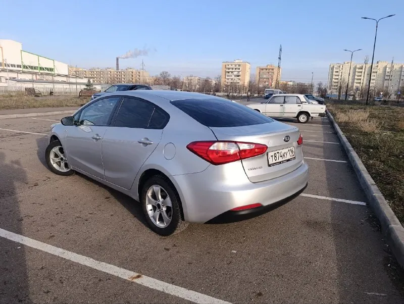 Продам kia церато, 2013 г. В. , пробег 218000. Мотор 1,6 механика(6 ступка), очень экономичный и надёжный автомобиль. Два владельца, кузов в заводском окрасе. Одно незначительное дтп по переднему бамперу. Сухой, работает ровно, коробка переключается мягко. Два комплекта резины (зима, лето, r16). Цена 870.000₽ торг.
+79497224839
📲 Tg: виталий сергеевич
📞 Звоните: +7(949)7224839 - фотография - 9
